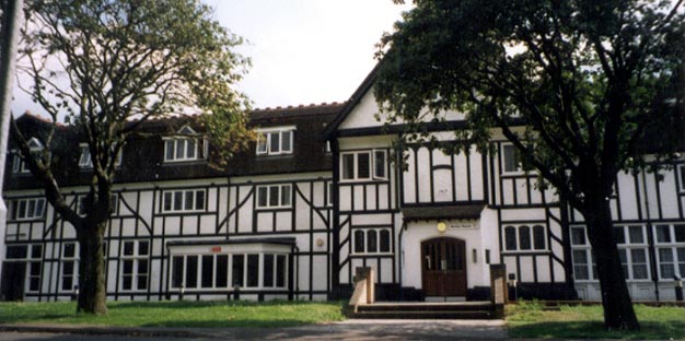 Photo os the Former Officers Mess @ Hendon Aerodrome, Built In 1917